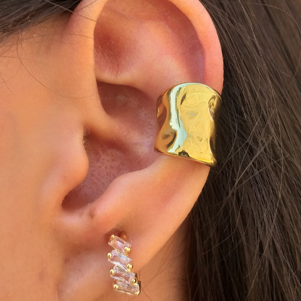 Ear cuff dorado