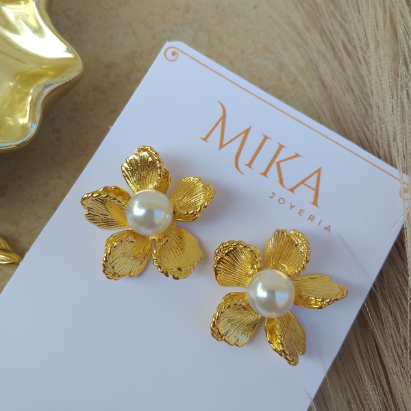 Aretes schiaparelli