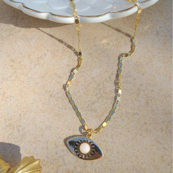 Collar ojito con cuarzo