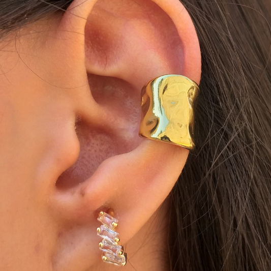 Ear cuff dorado