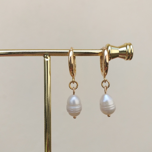 Aretes Perla de río