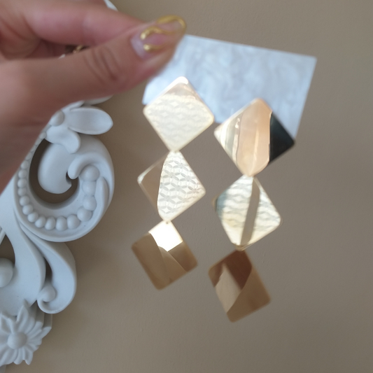 Aretes Carmina
